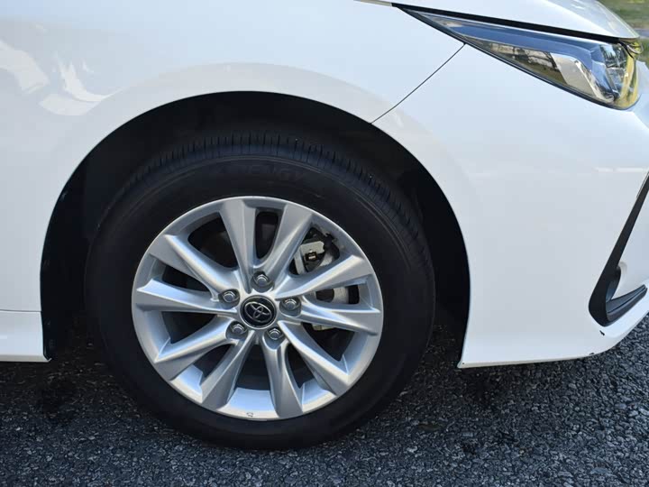 Фото 8 - Toyota Corolla