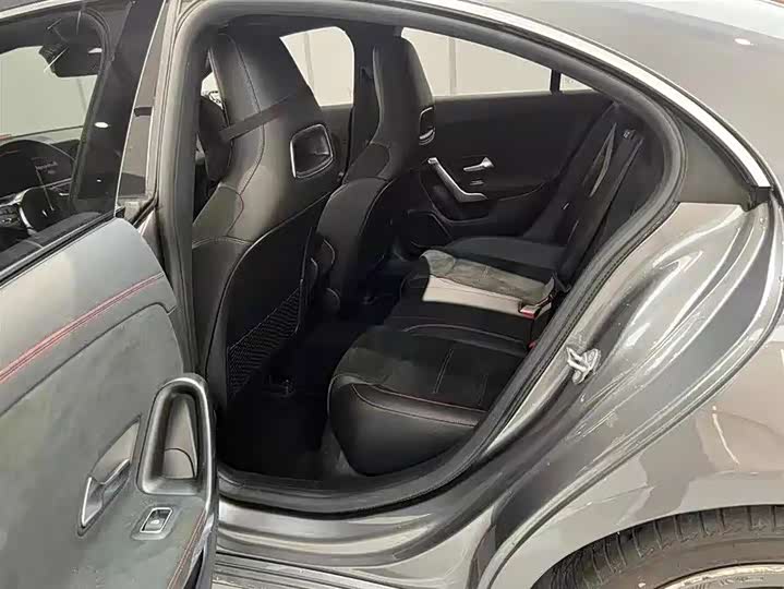 Фото 9 - Mercedes-Benz CLA-Class