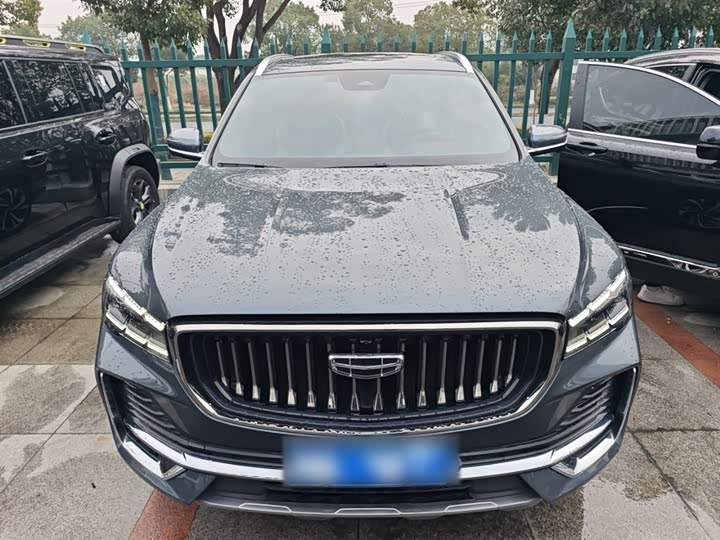 Фото 3 - Geely Monjaro