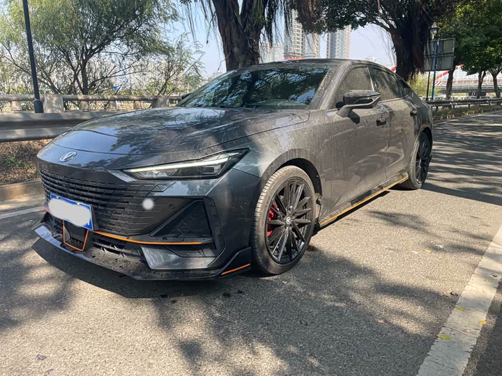 Фото 3 - Changan UNI-V