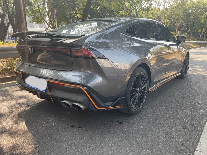 Фото 6 - Changan UNI-V