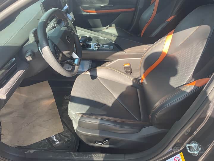 Фото 7 - Changan UNI-V