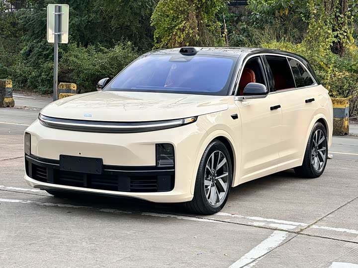 Фото 1 - LiXiang L7