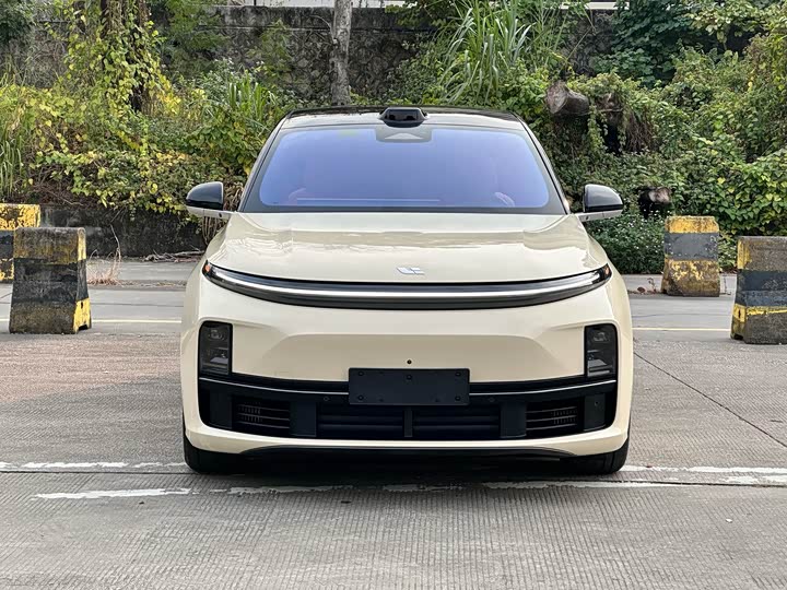 Фото 2 - LiXiang L7