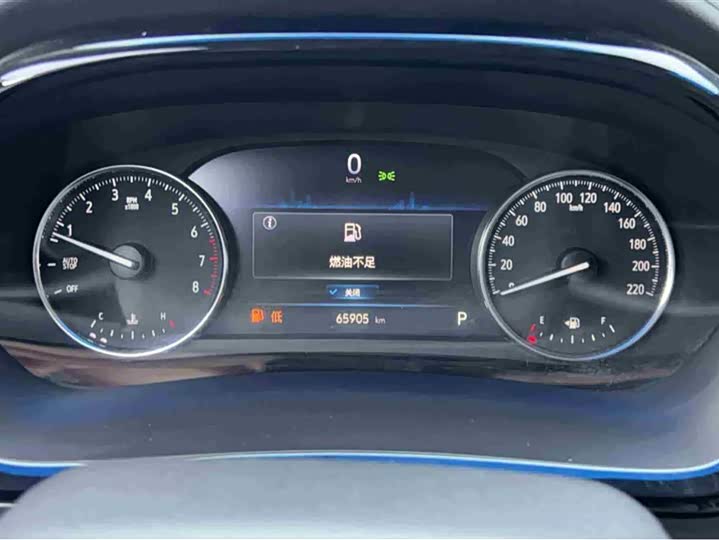 Фото 4 - Buick GL8 ES