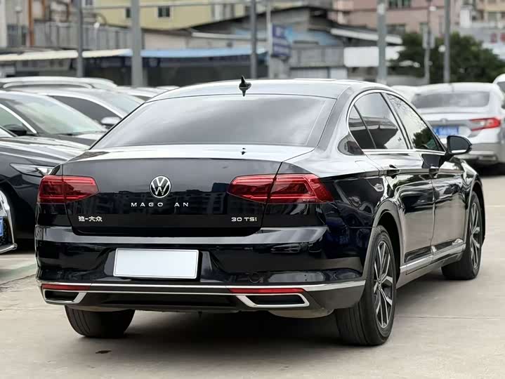 Фото 9 - Volkswagen Magotan