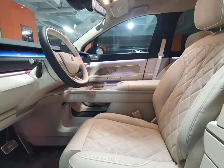 Фото 6 - Nio ES8