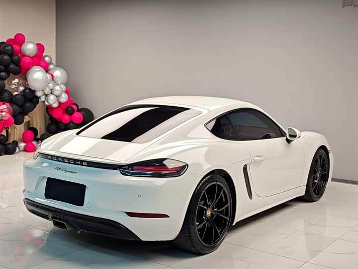 Фото 4 - Porsche 718