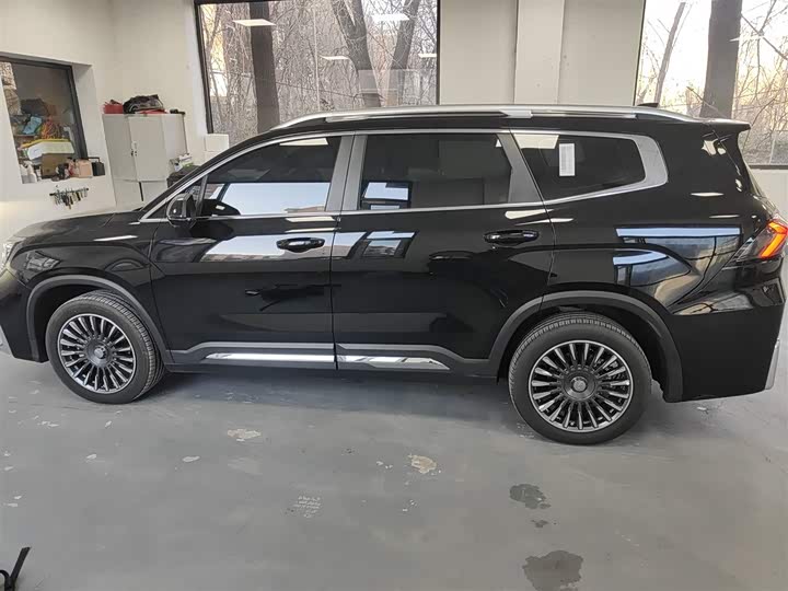 Фото 5 - Geely Okavango L