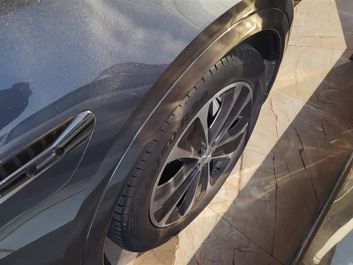 Фото 6 - Luxeed R7