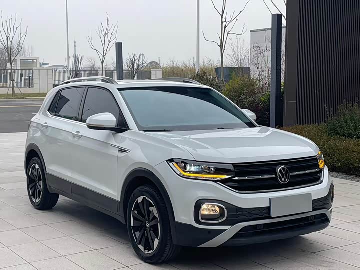 Фото 3 - Volkswagen Tacqua