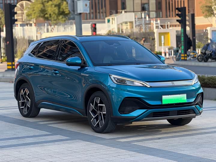 Фото 3 - BYD Yuan Plus