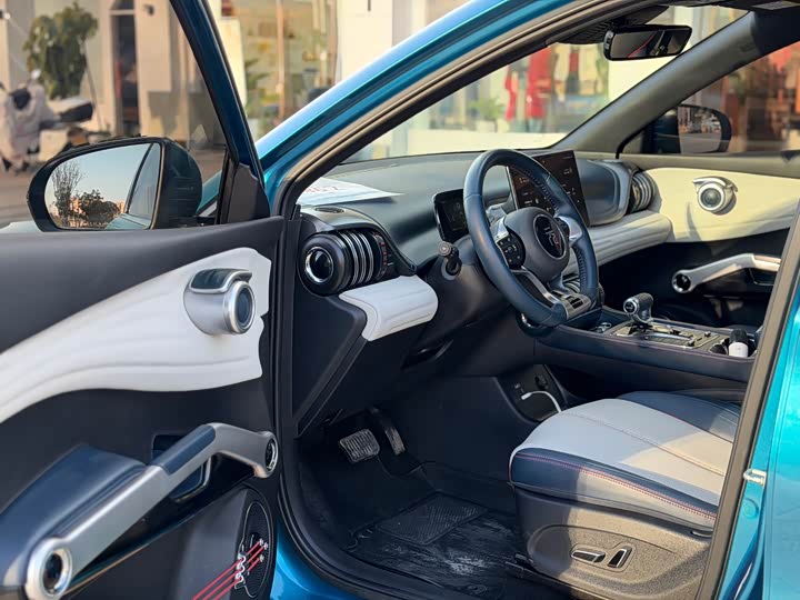 Фото 7 - BYD Yuan Plus