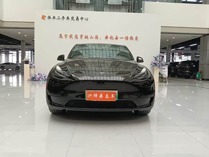 Фото 2 - Tesla Model Y