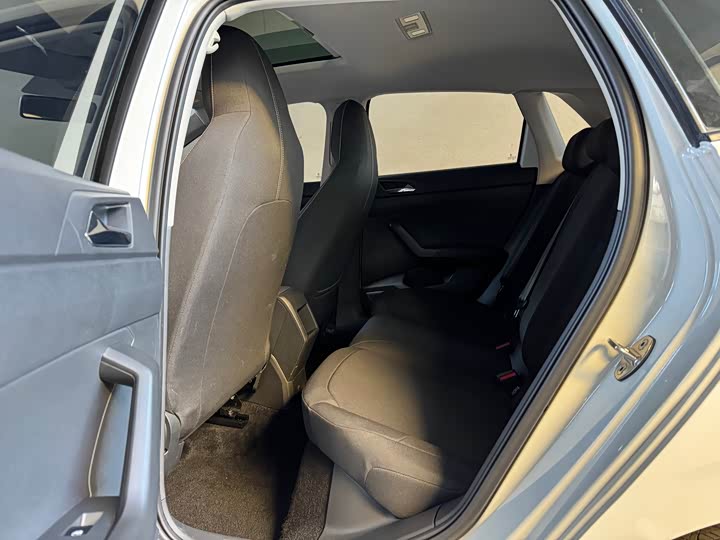 Фото 7 - Volkswagen Polo