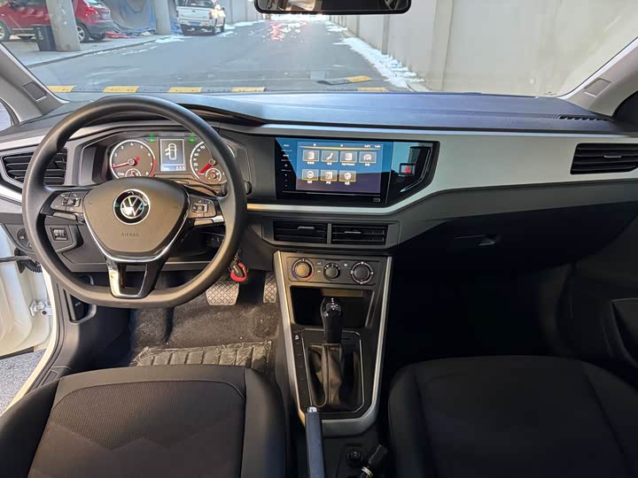 Фото 8 - Volkswagen Polo