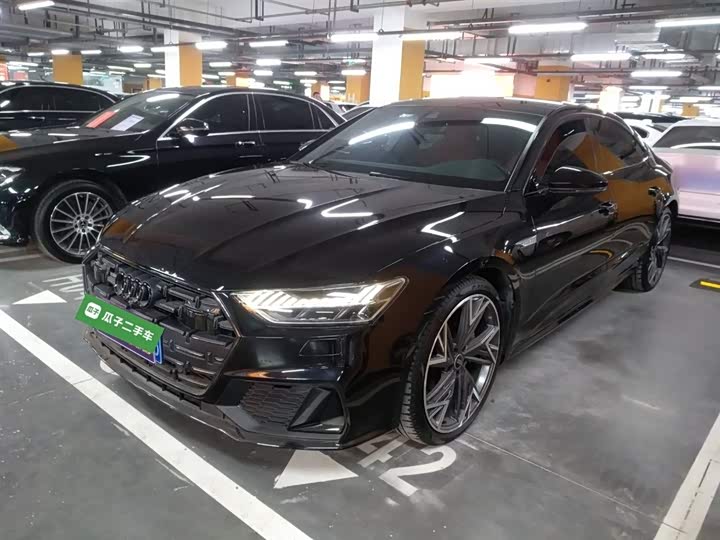Фото 2 - Audi A7L