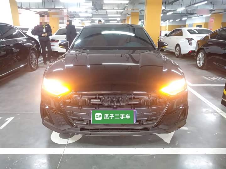 Фото 3 - Audi A7L