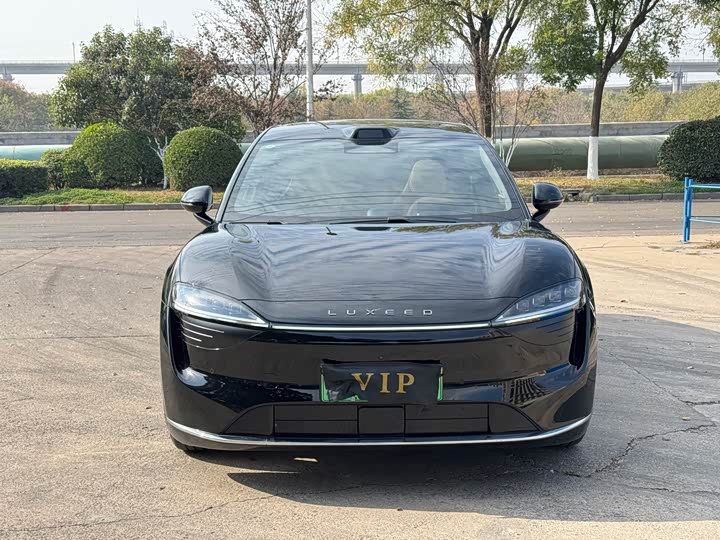 Фото 2 - Luxeed R7