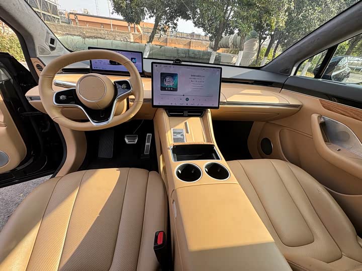 Фото 9 - Luxeed R7