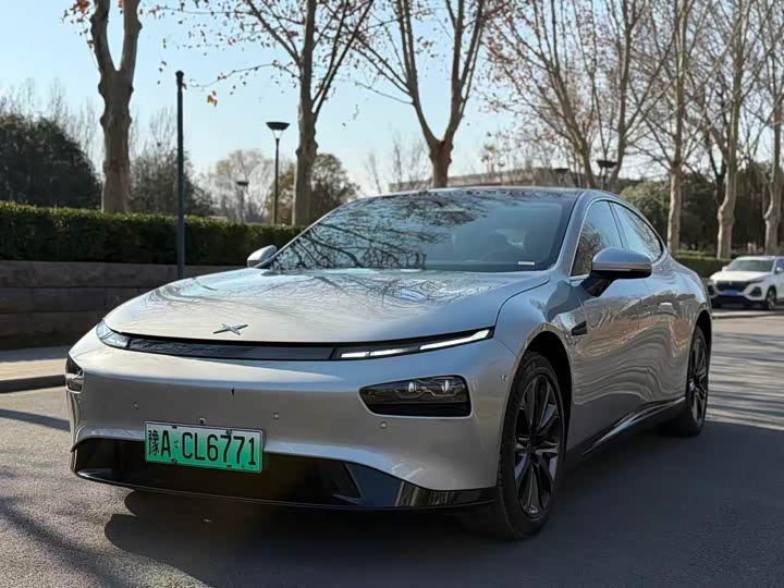 Фото 1 - XPeng P7