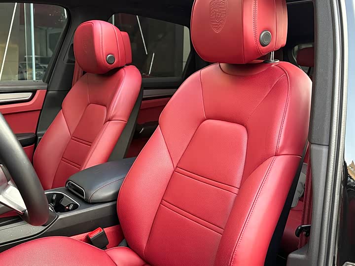 Фото 7 - Porsche Cayenne