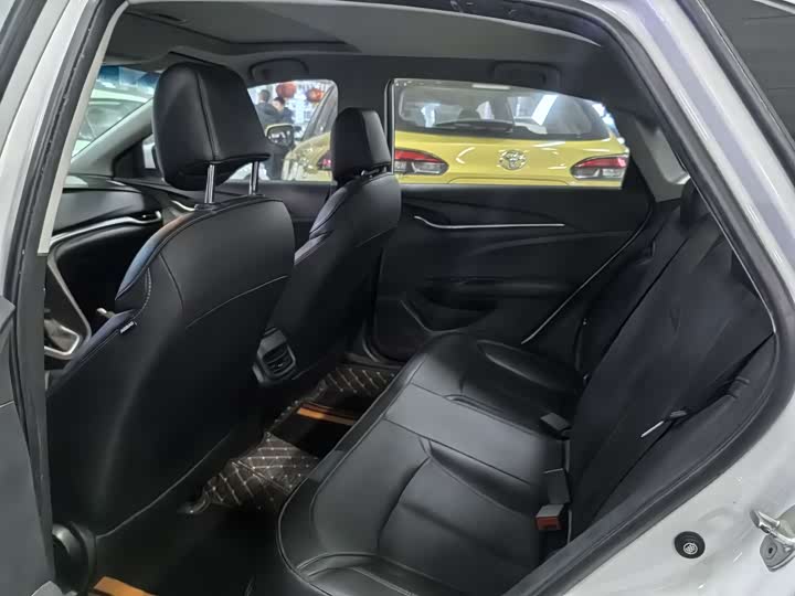 Фото 9 - Buick Excelle GT