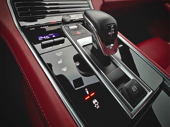 Фото 5 - Porsche Panamera