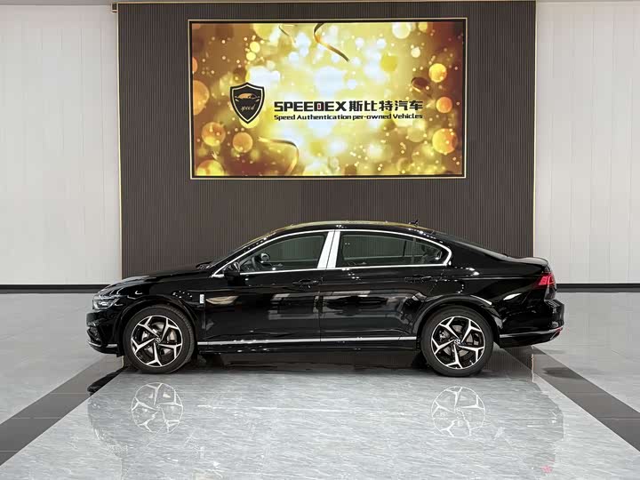 Фото 7 - Volkswagen Magotan