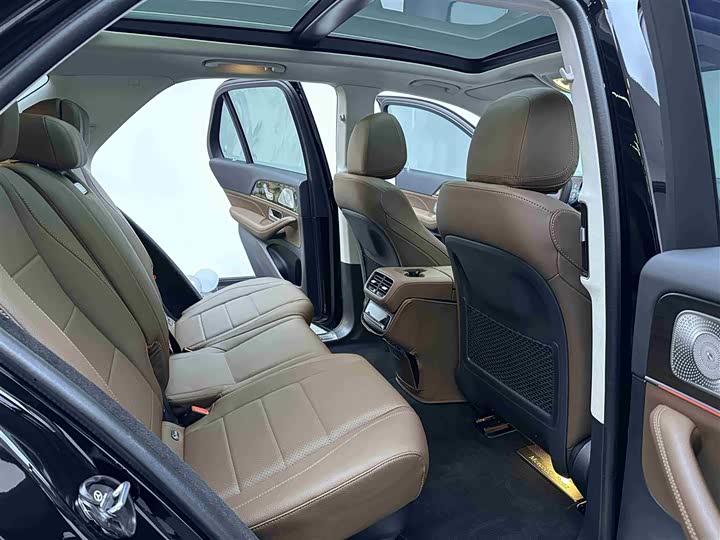 Фото 9 - Mercedes-Benz GLE-Class