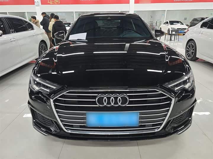 Фото 3 - Audi A6L