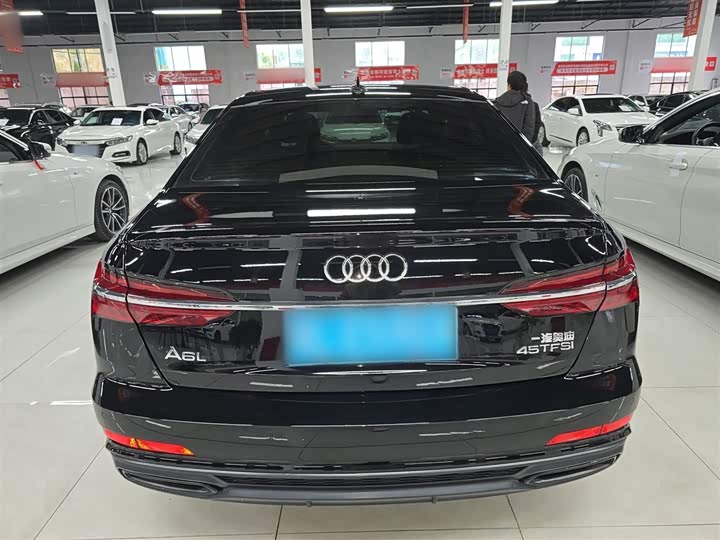 Фото 6 - Audi A6L