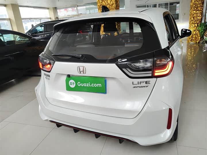 Фото 6 - Honda Life