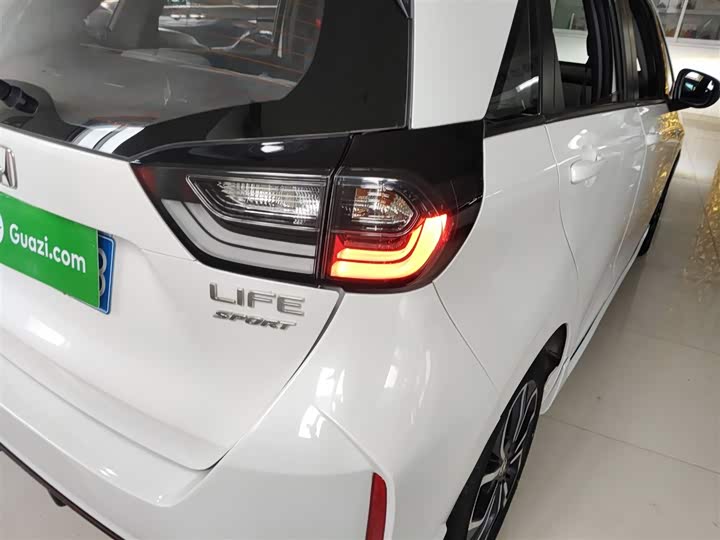 Фото 8 - Honda Life