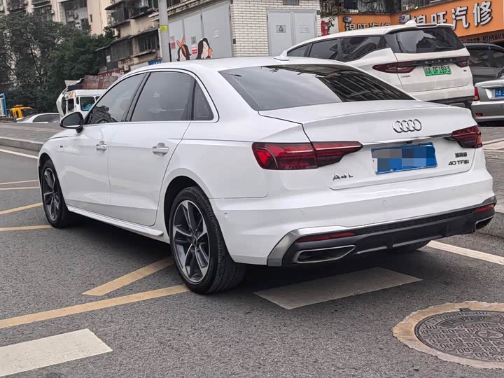 Фото 3 - Audi A4L