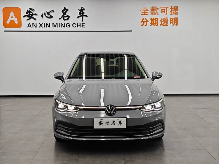 Фото 2 - Volkswagen Golf