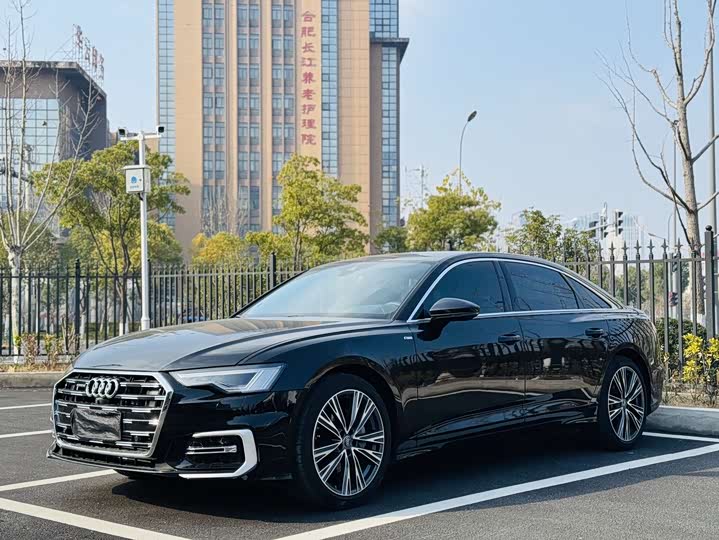 Фото 1 - Audi A6L