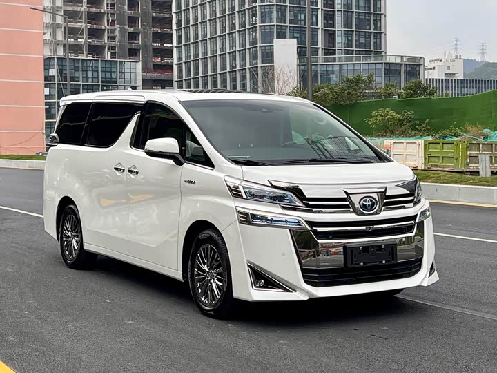 Фото 3 - Toyota Vellfire