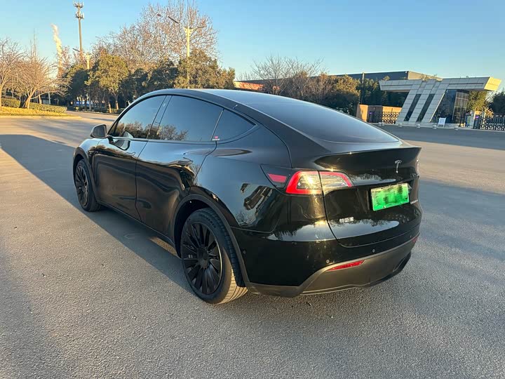Фото 7 - Tesla Model Y