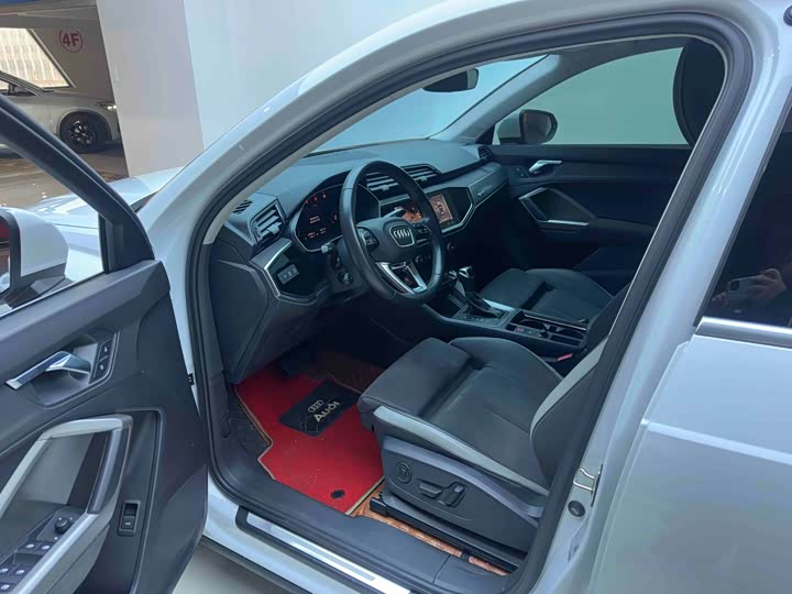 Фото 9 - Audi Q3