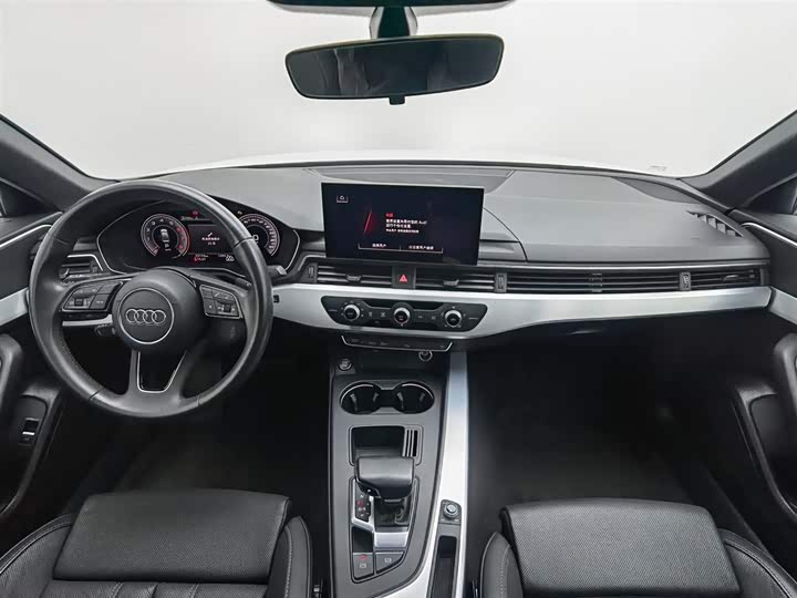 Фото 5 - Audi A4L