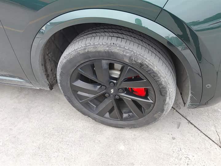 Фото 6 - LiXiang L8