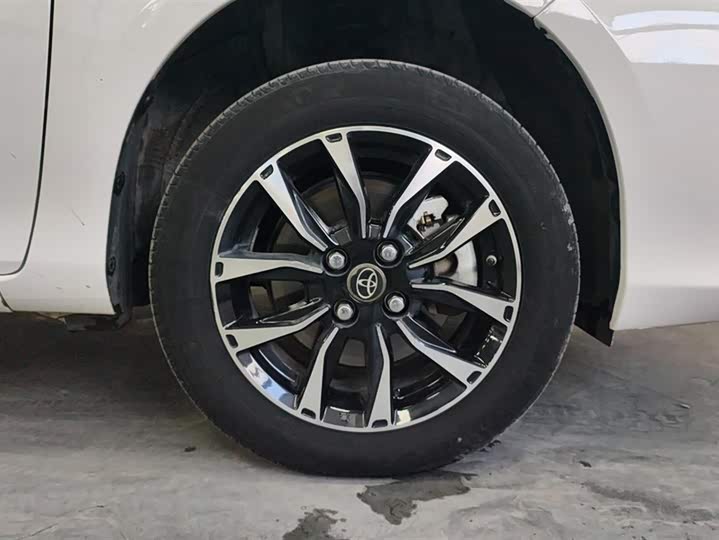 Фото 6 - Toyota Vios