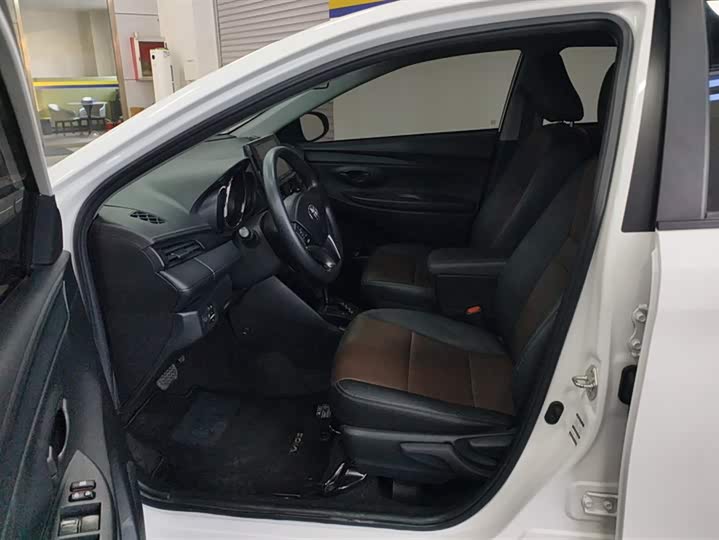 Фото 9 - Toyota Vios