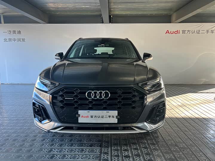 Фото 2 - Audi Q5L