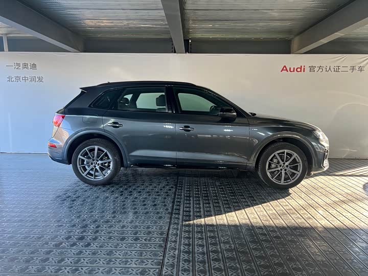 Фото 3 - Audi Q5L