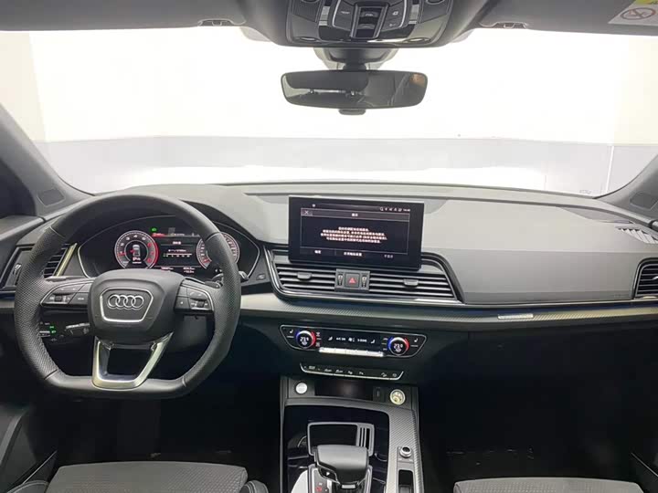 Фото 5 - Audi Q5L Sportback