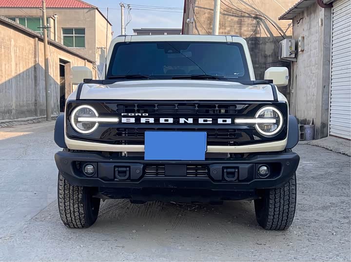 Фото 2 - Ford Bronco