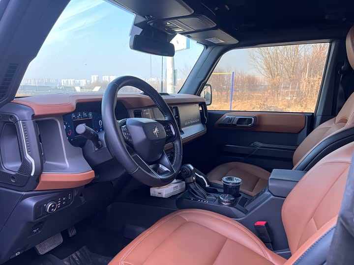 Фото 4 - Ford Bronco