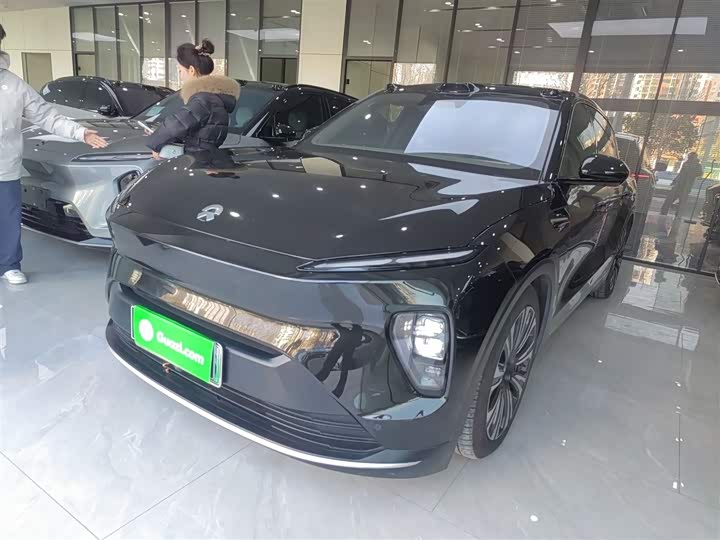 Фото 1 - Nio ES8